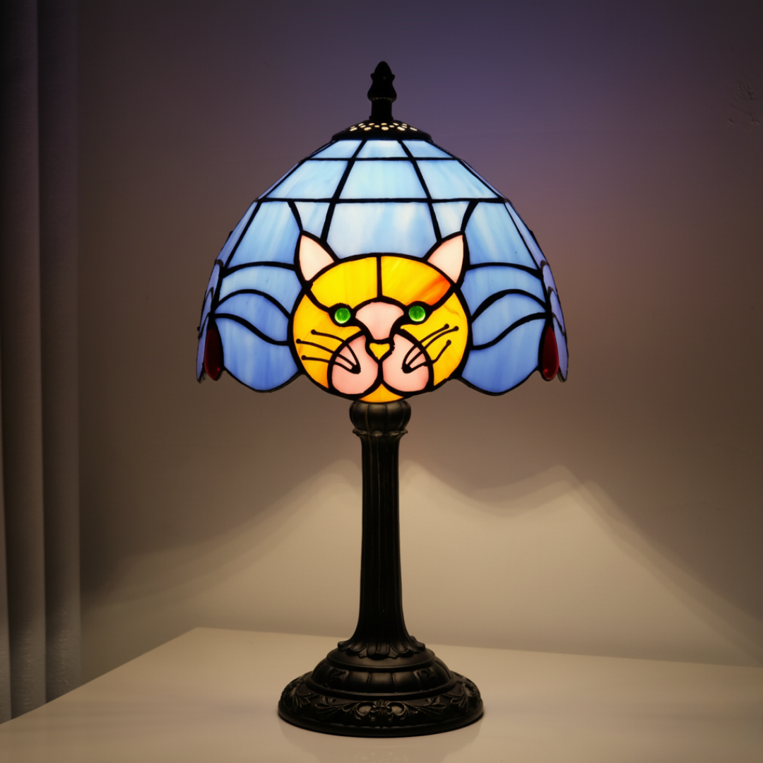 Vintage Baroque Bedside Cat Table Lamp